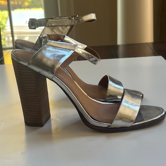 Coach Lexey Silver Metallic Sandal Women's Size 9.5 - Picture 6 of 6